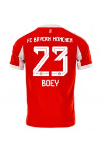 Bayern Munich Sacha Boey #23 Fotballdrakt Hjemme Klær 2025-26 Korte ermer